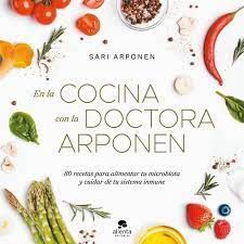 PACK EN LA COCINA CON LA DOCTORA ARPONEN